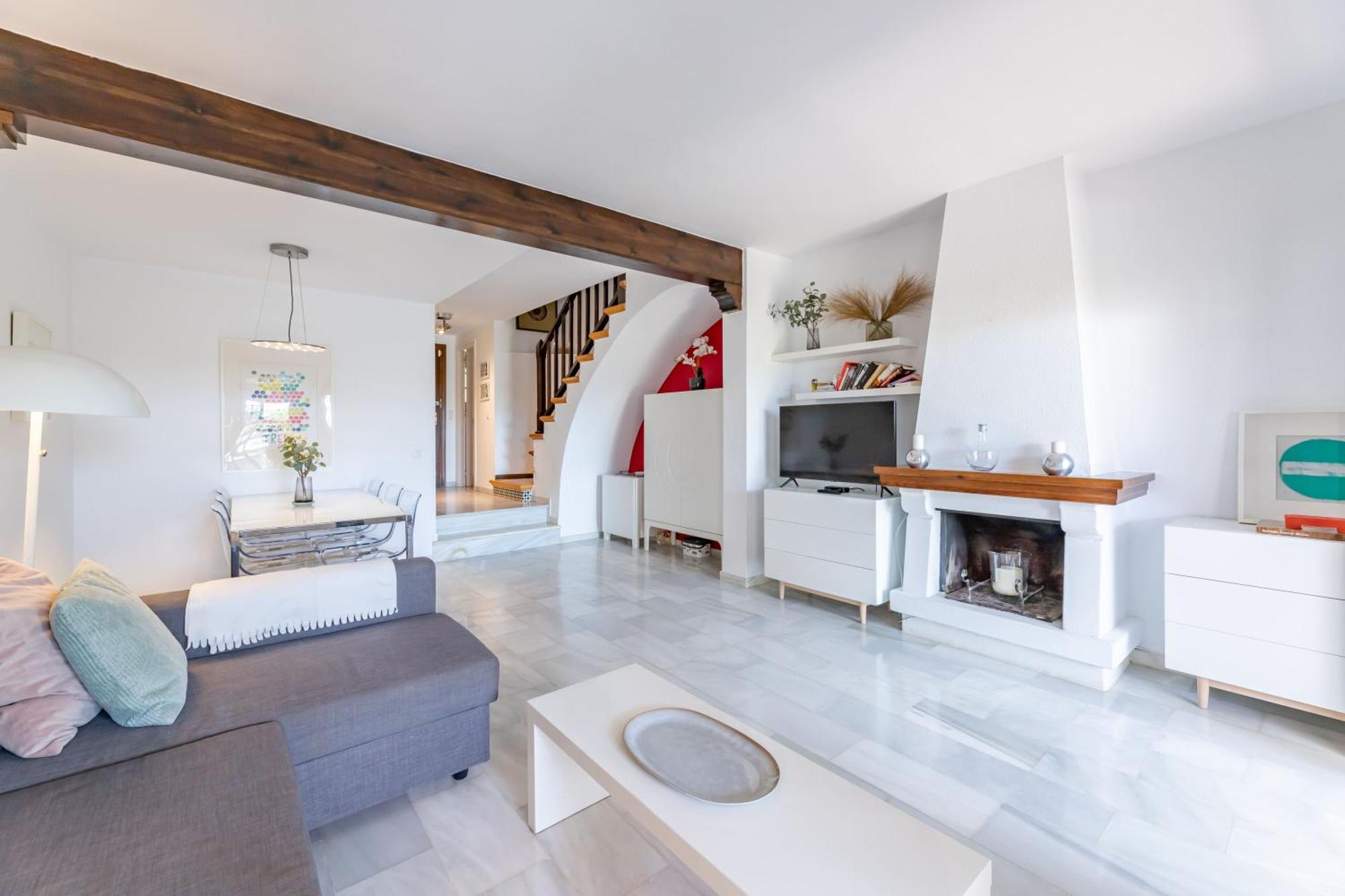 Casa Jardines Del Sol F6 *