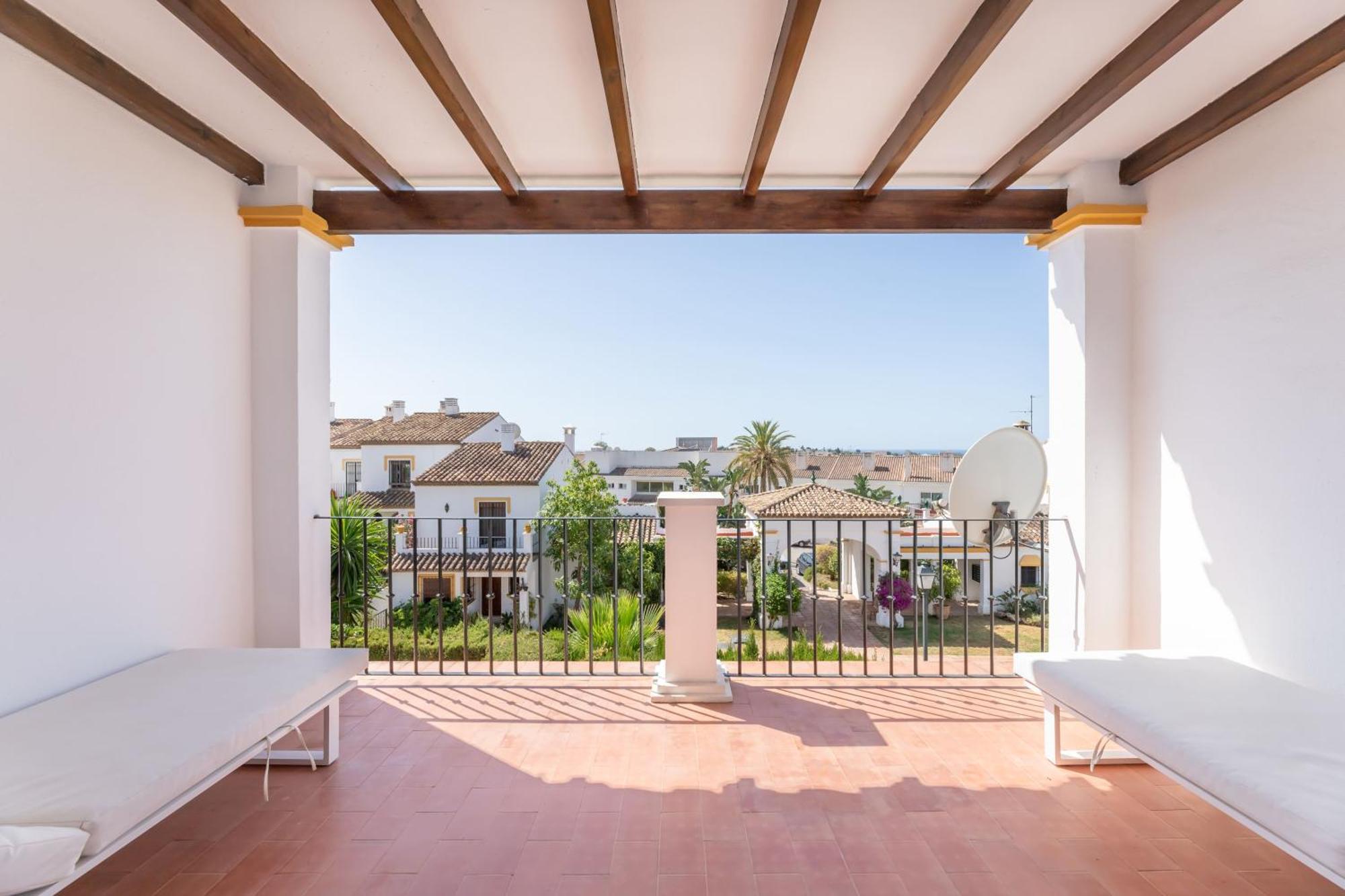 Casa Jardines Del Sol F6 *